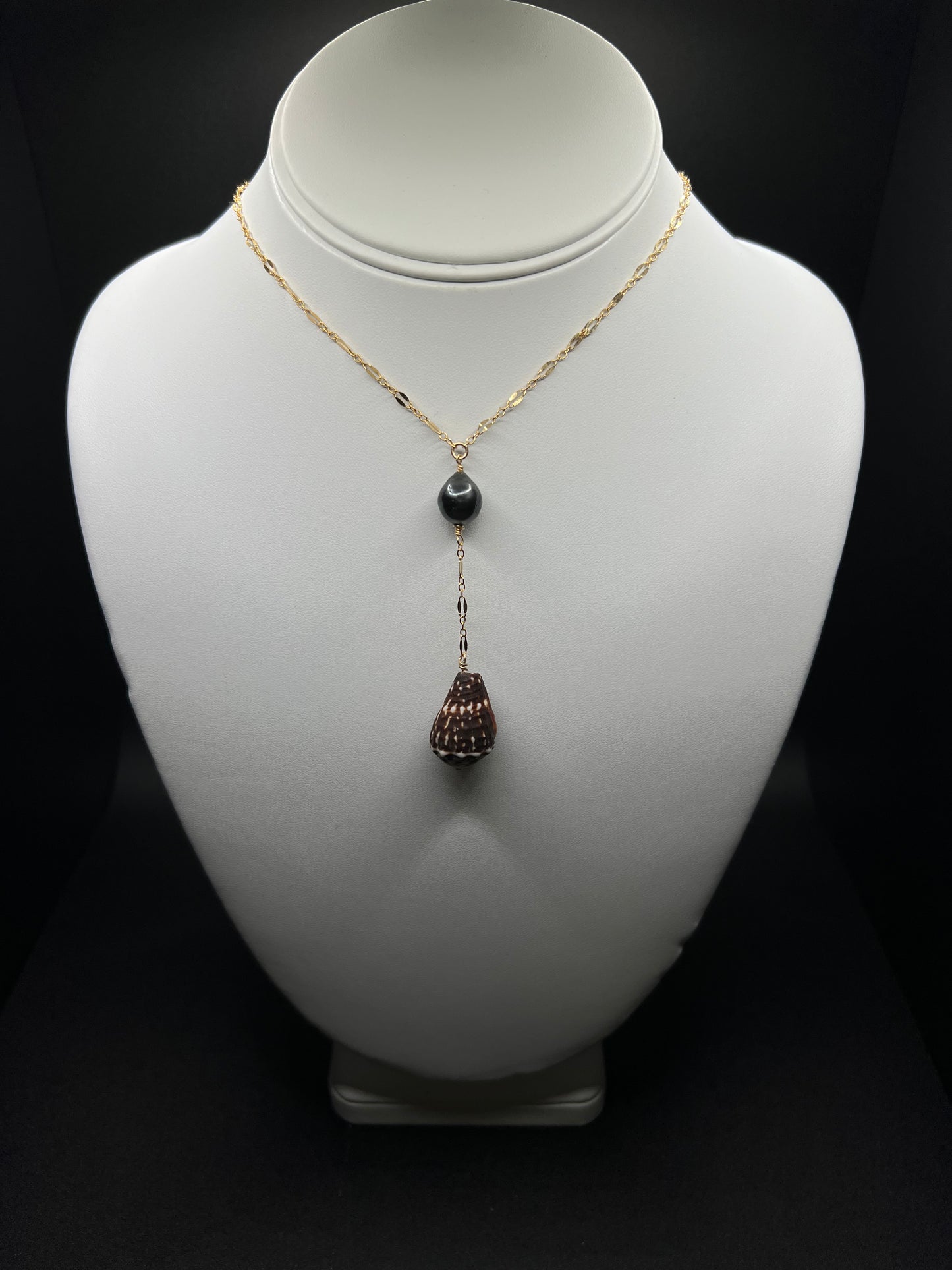 Tahitian / Cone drop Necklace